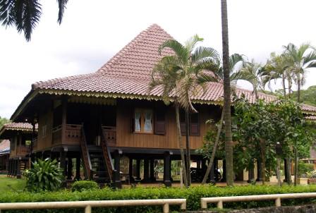bubungan-lima-bengkulu-traditional-house.jpg