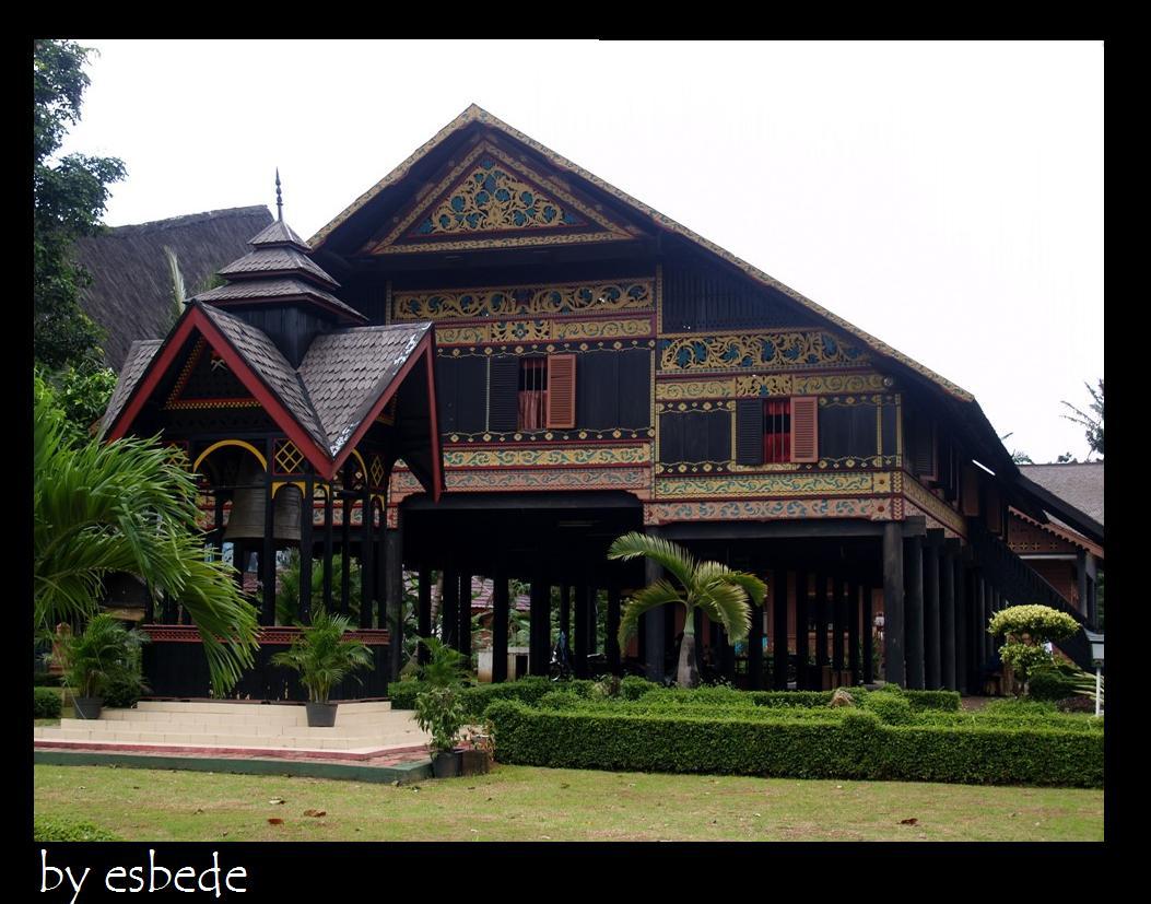  Popular Traditional House From Republic of Indonesia adalah  45+ Popular Traditional House From Indonesia